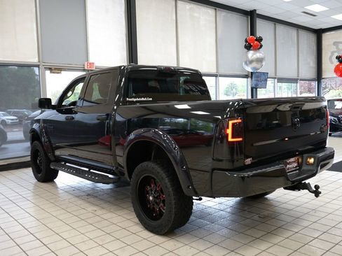 Used 2019 RAM 1500 Express w/ Express Value Package AWD/4WD image 4