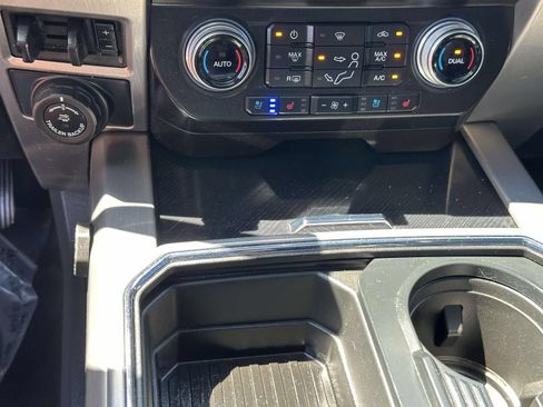 Used 2020 Ford F250 Platinum w/ FX4 Off-Road Package AWD/4WD image 12