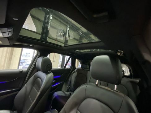 Used 2021 Mercedes-Benz GLC 300 4MATIC w/ Multimedia Package image 15