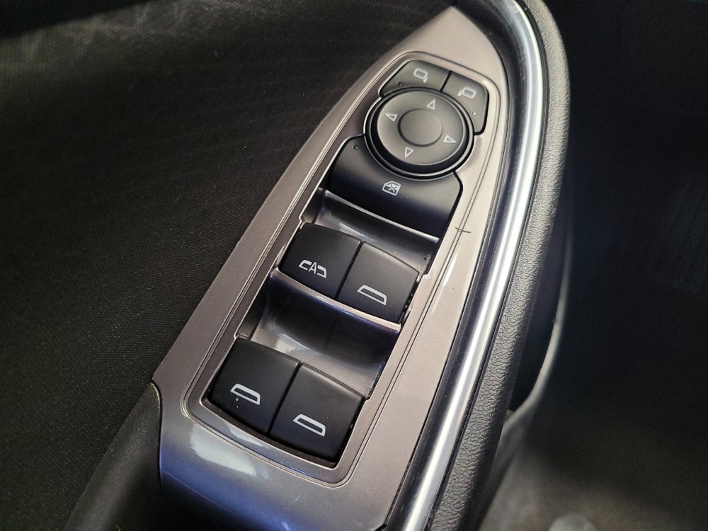 Used 2019 Chevrolet Malibu Hybrid FWD image 27