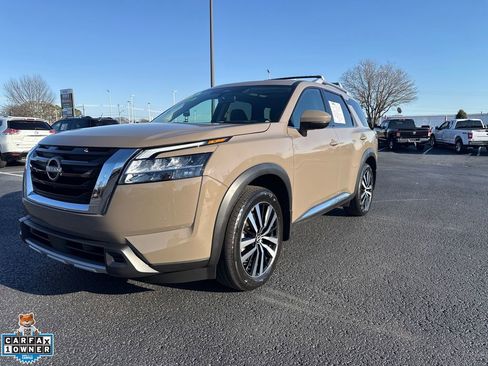 Used 2024 Nissan Pathfinder Platinum w/ Cargo Package AWD/4WD image 1