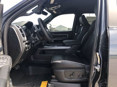 New 2025 RAM 2500 Laramie w/ Sport Appearance Package AWD/4WD image 23