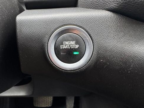 Used 2018 GMC Terrain Denali w/ Comfort Package AWD/4WD image 17