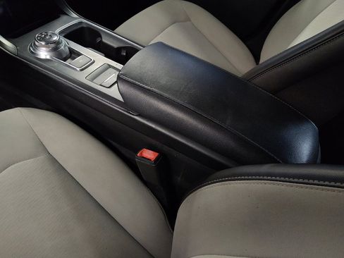 Used 2019 Ford Fusion SE w/ Equipment Group 151A image 26