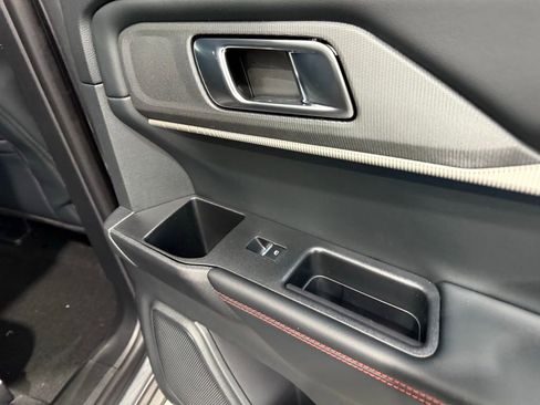 New 2026 Ford Explorer ST-Line w/ ST-Line Street Pack image 28