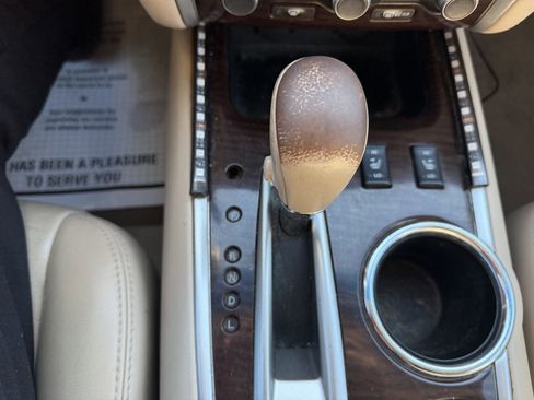 Used 2014 Nissan Pathfinder SL w/ SL Premium Package image 39