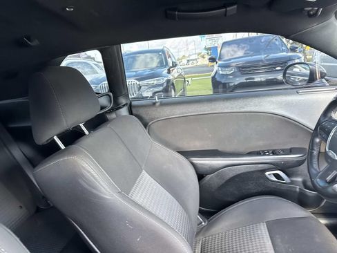 Used 2022 Dodge Challenger GT RWD image 12