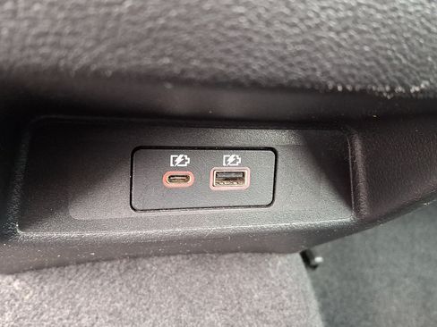 Used 2024 Nissan Altima 2.5 SV FWD image 12
