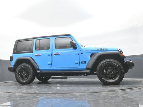 Used 2021 Jeep Wrangler Unlimited Sport AWD/4WD image 39