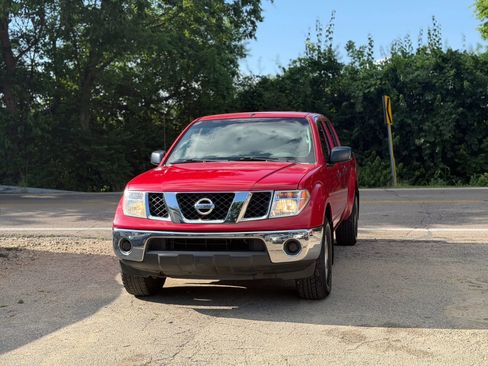 Used 2008 Nissan Frontier SE w/ SE Value Truck Pkg AWD/4WD image 6