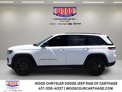 Used 2024 Jeep Grand Cherokee Altitude AWD/4WD image 6