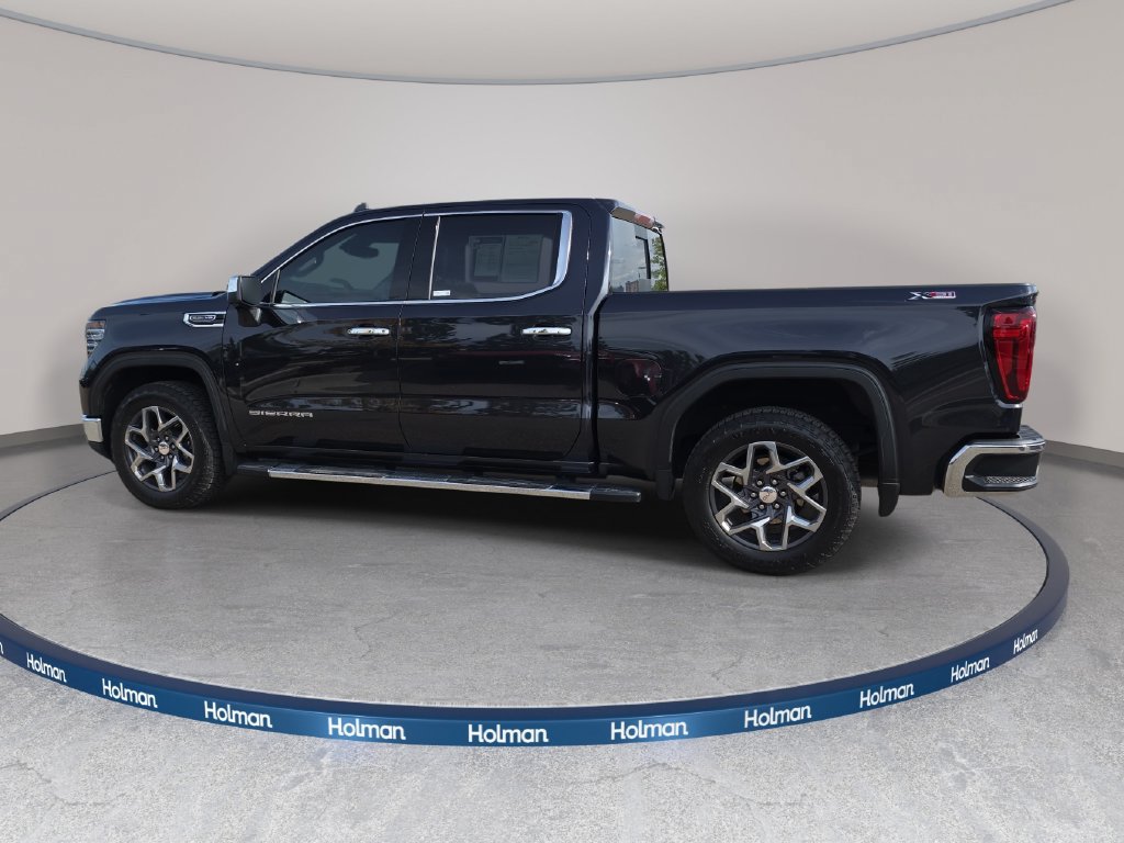 Used 2023 GMC Sierra 1500 SLT w/ SLT Premium Package AWD/4WD image 9