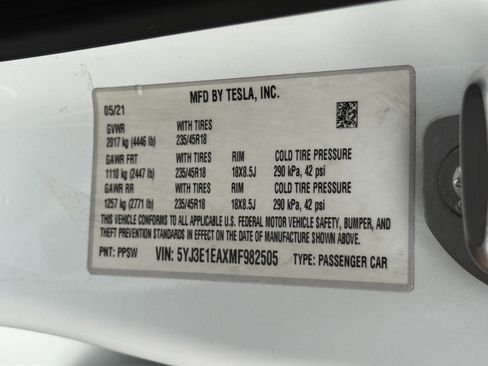 Used 2021 Tesla Model 3 Standard Range Plus image 44