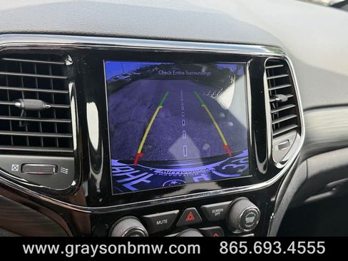 Used 2020 Jeep Grand Cherokee Altitude AWD/4WD image 31