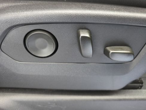 Used 2024 GMC Sierra 1500 SLT w/ SLT Premium Package image 10