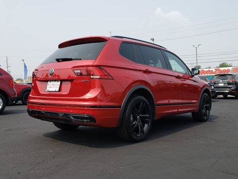 Used 2024 Volkswagen Tiguan SE R-Line AWD/4WD image 7