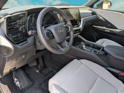 Used 2026 Lexus TX 350 AWD w/ Technology Package image 5