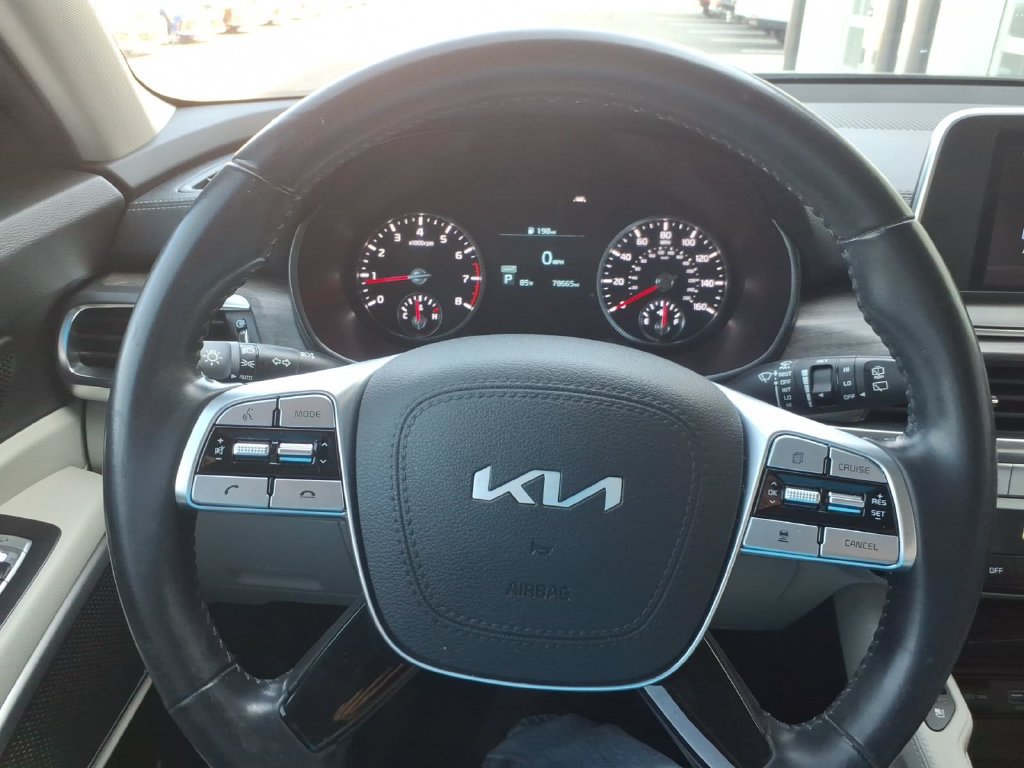 Used 2022 Kia Telluride EX w/ EX Premium Package FWD image 21