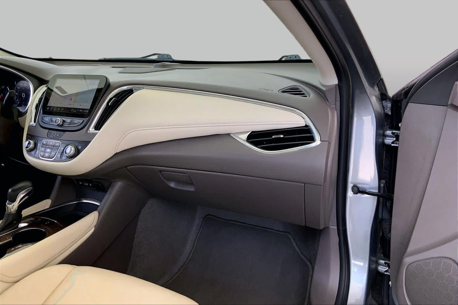 Used 2024 Chevrolet Malibu LT FWD image 18