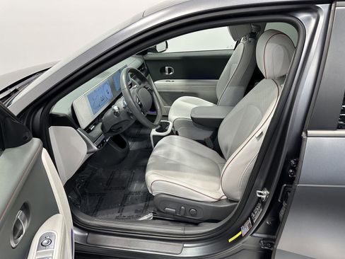 Used 2022 Hyundai Ioniq 5 SEL image 10