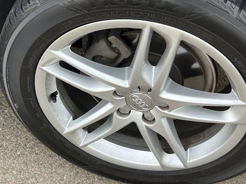 Used 2017 Audi Q5 2.0T Premium Plus w/ Technology Package image 17