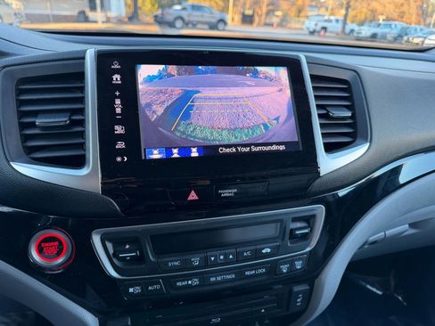 Used 2018 Honda Pilot Touring image 28