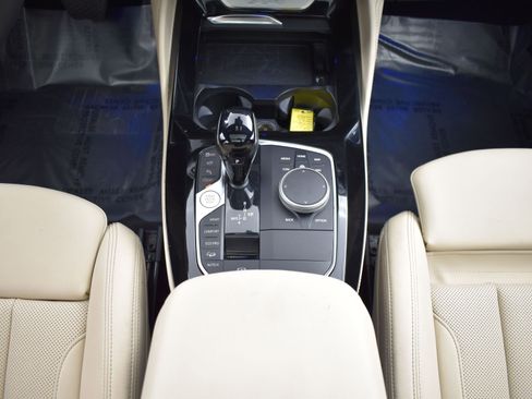 Used 2025 BMW X4 xDrive30i image 16