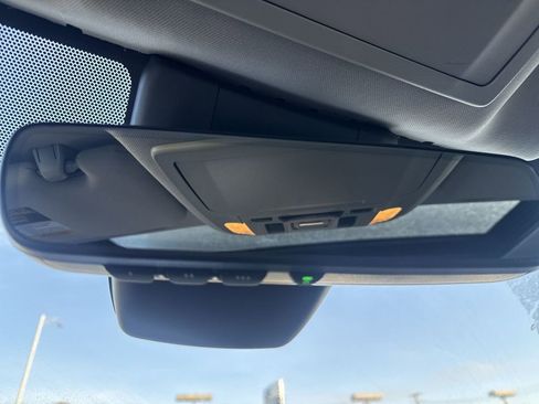 Used 2023 Toyota Highlander XLE image 38