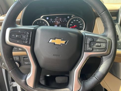 Used 2021 Chevrolet Tahoe Premier w/ Premium Package AWD/4WD image 13