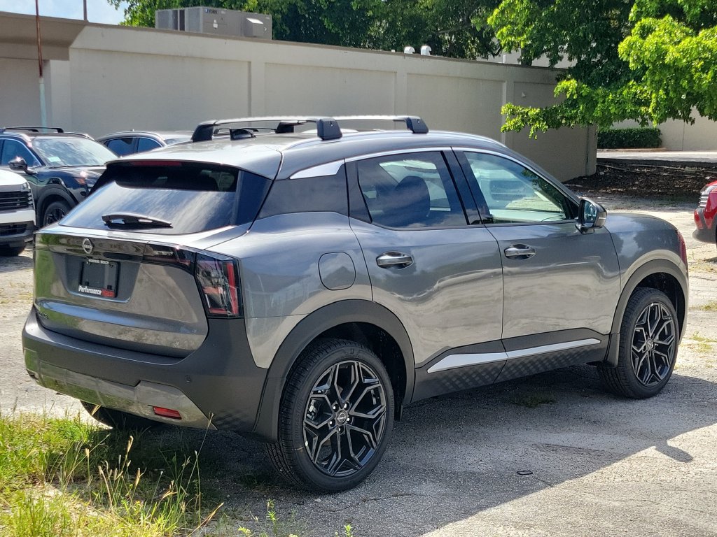 New 2027 Nissan Kicks SR FWD image 6
