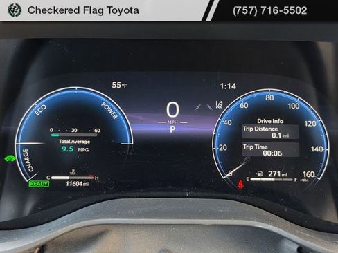 Used 2025 Toyota Sienna Platinum image 13