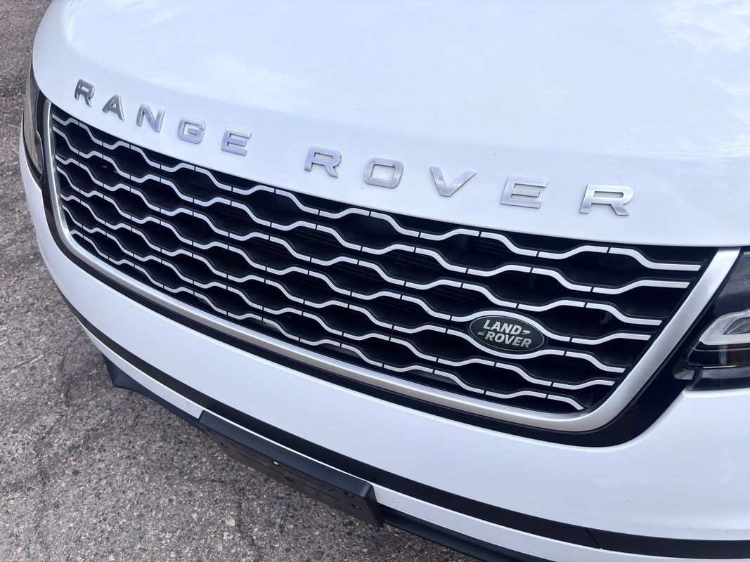 Used 2018 Land Rover Range Rover Velar S AWD/4WD image 16