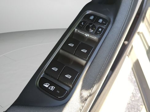 Used 2022 Polestar Polestar 2 w/ Plus Package image 47