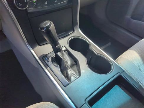 Used 2017 Toyota Camry LE FWD image 15