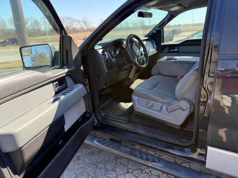 Used 2012 Ford F150 XLT w/ Trailer Tow Pkg image 9