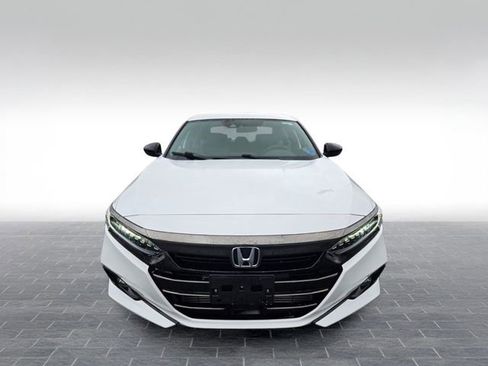Used 2021 Honda Accord Sport image 2