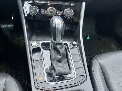 Used 2019 Volkswagen Jetta image 22