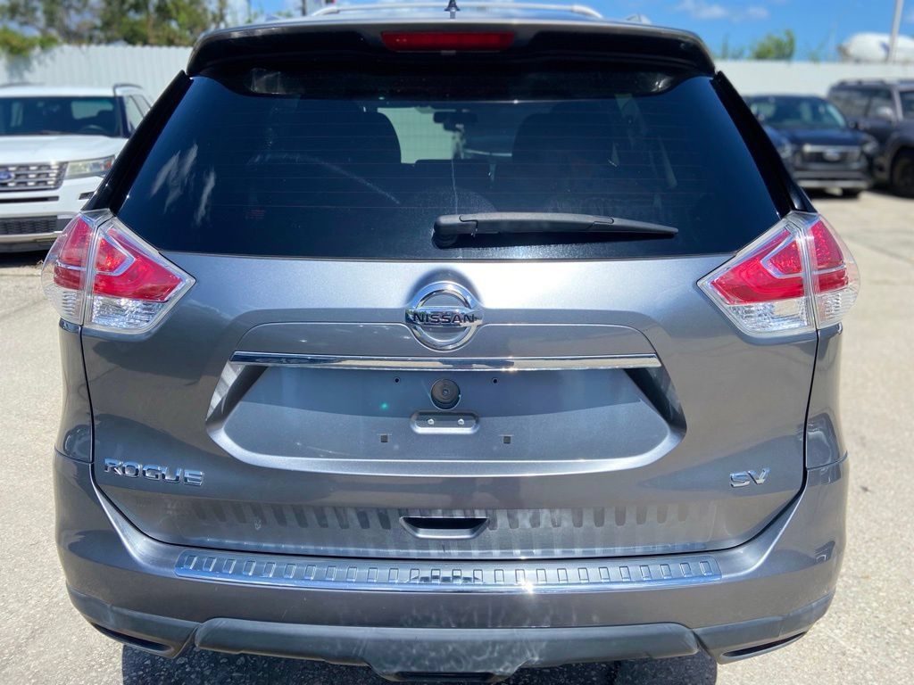 Used 2016 Nissan Rogue SV FWD image 4
