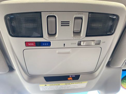 Used 2018 Subaru Outback 2.5i Touring image 26