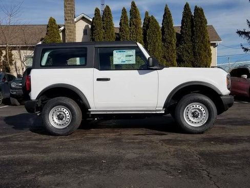 New 2025 Ford Bronco 2-Door image 2