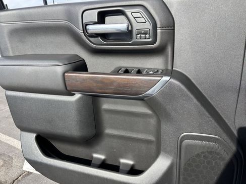 Used 2020 GMC Sierra 2500 SLT image 22