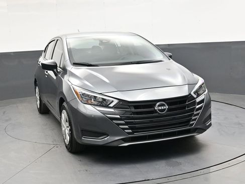 Used 2025 Nissan Versa S w/ Trunk Package FWD image 10