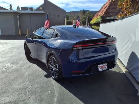 Certified 2024 Toyota Prius XLE image 6