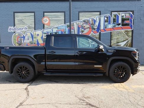 Used 2022 GMC Sierra 1500 Elevation w/ Elevation Premium Package AWD/4WD image 35