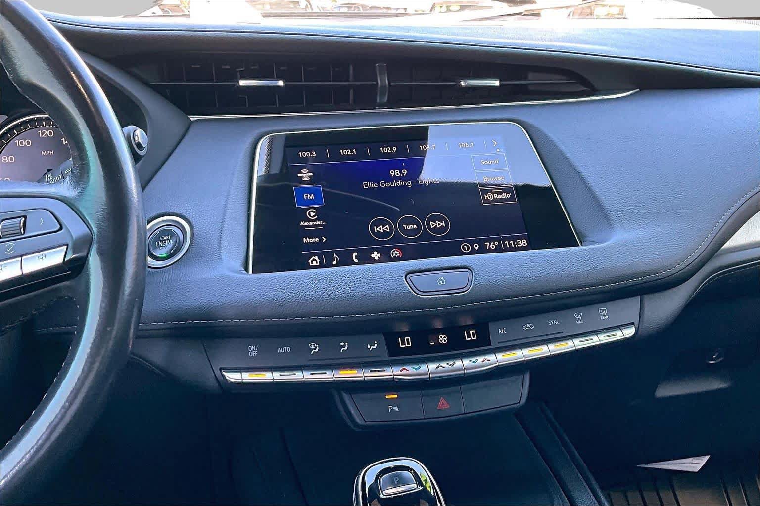 Used 2022 Cadillac XT4 Premium Luxury w/ LPO, ONYX Package FWD image 6