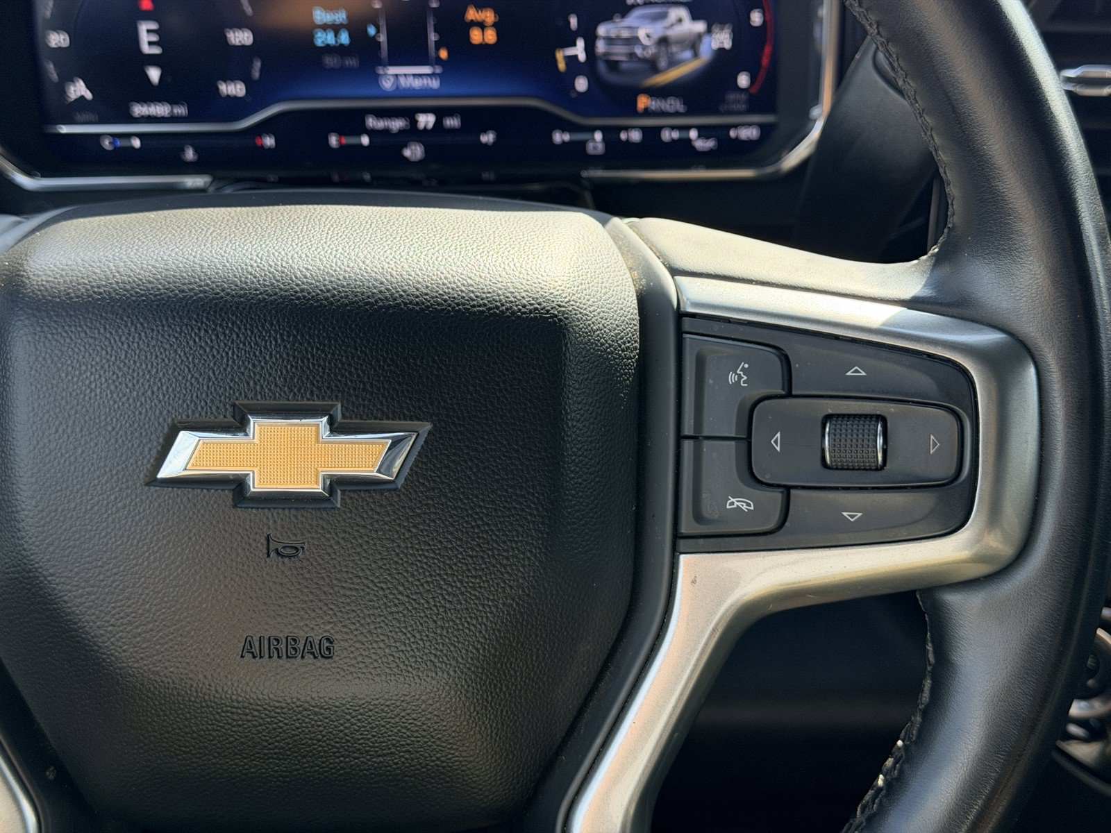 Used 2025 Chevrolet Silverado 2500 LT w/ Convenience Package AWD/4WD image 22