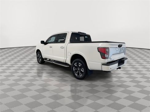 Certified 2021 Nissan Titan Platinum Reserve image 8