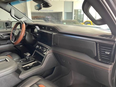 Used 2022 GMC Sierra 1500 AT4 w/ AT4 Premium Package image 35