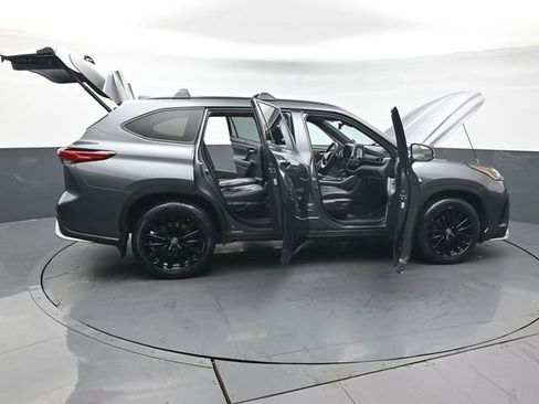 Certified 2023 Toyota Highlander XSE image 60