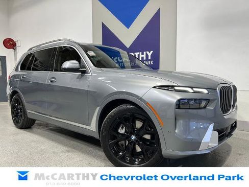 Used 2024 BMW X7 xDrive40i AWD/4WD image 1